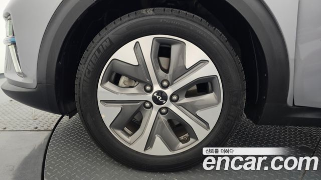 Kia Niro EV Noblesse - фото 4