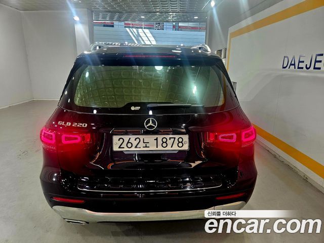 Mercedes-Benz GLB-Class X247 GLB220 - фото 3