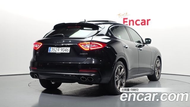 Maserati Levante 3.0 Diesel AWD - фото 1