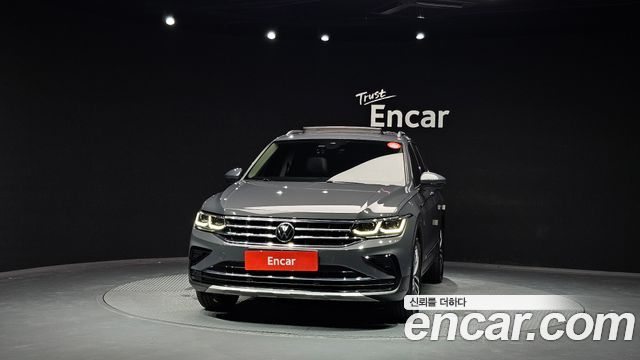 Volkswagen Tiguan 2-го поколения 2.0 TDI Prestige - фото 2