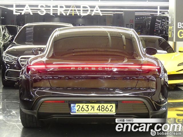 Porsche Taycan Base - фото 2