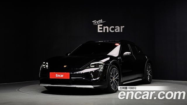 Porsche Taycan 4S Cross Turismo - фото 0