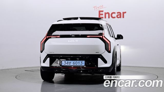 Kia EV3 Long Range 2WD GT Line - фото 3
