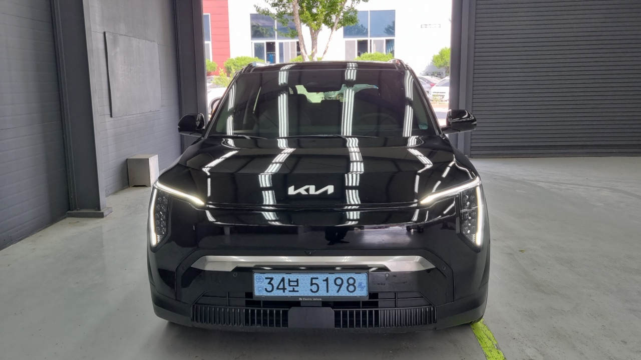Kia EV3 Long Range 2WD Earth - фото 0