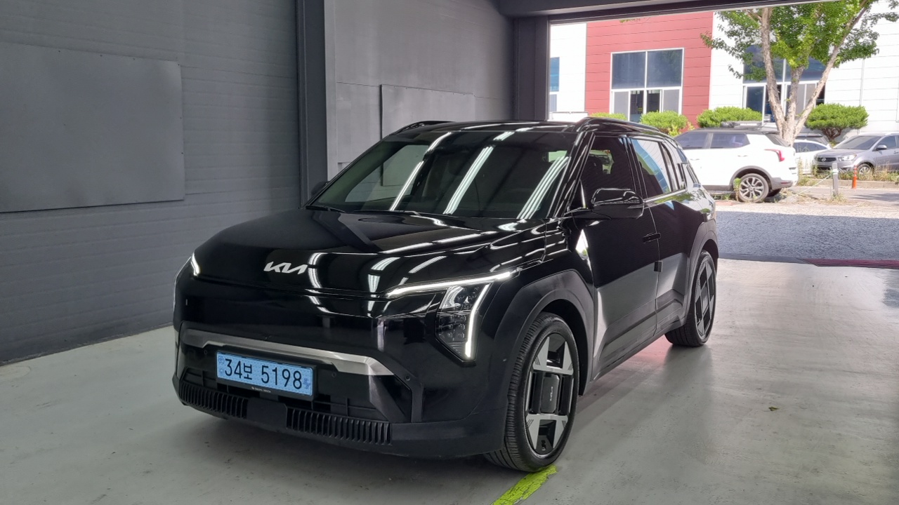 Kia EV3 Long Range 2WD Earth - фото 2