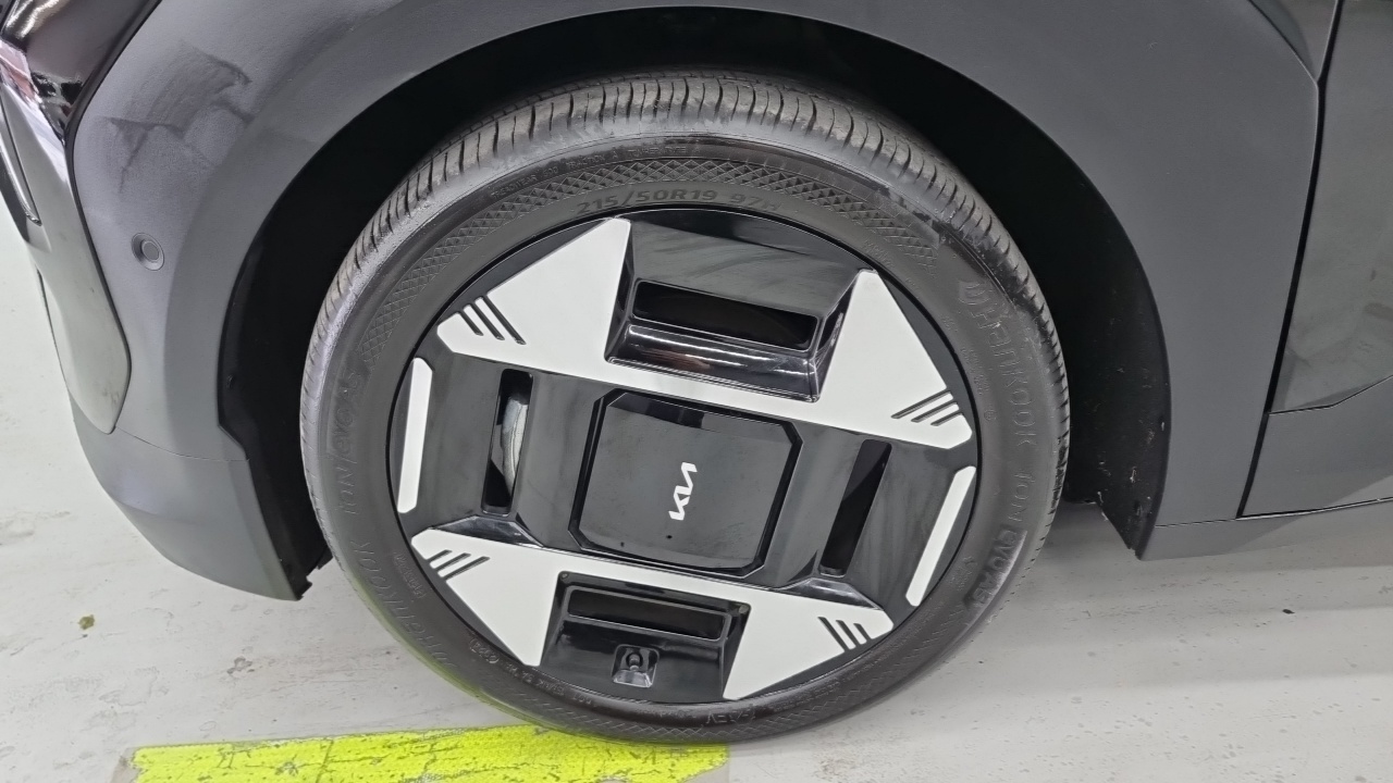 Kia EV3 Long Range 2WD Earth - фото 4