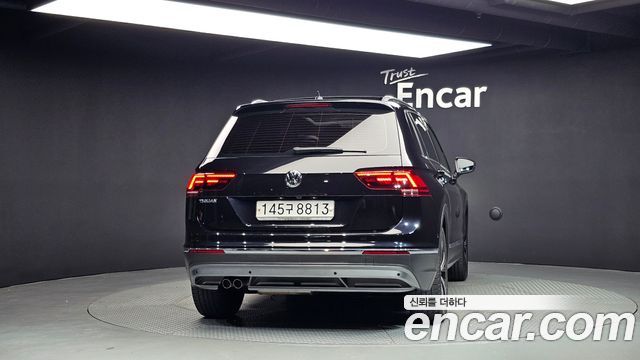 Volkswagen Tiguan 2-го поколения 2.0 TDI Prestige - фото 3
