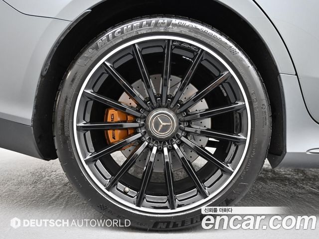 Mercedes-Benz AMG GT 4Door 43 4MATIC+ - фото 4