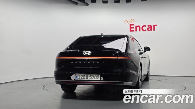Hyundai Grandeur GN7, гибрид Premium - фото 3