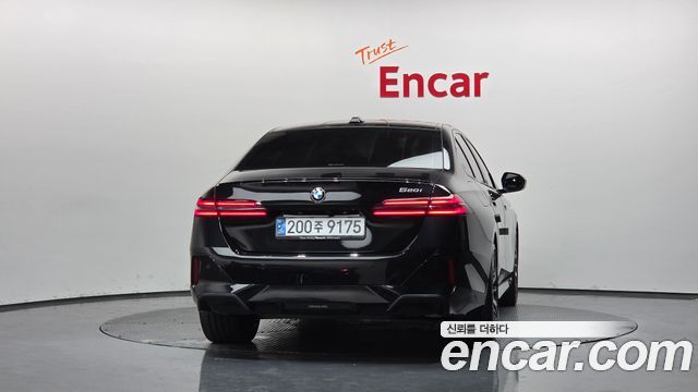 BMW 5-Series G60 520i Special Edition - фото 3