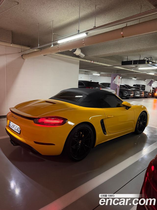 Porsche 718 2.0 - фото 3
