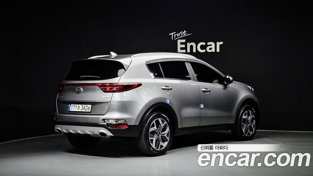 Kia Sportage Diesel 2.0 2WD Prestige - фото 1