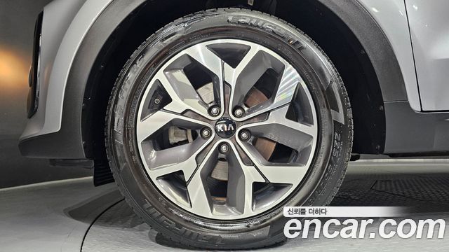 Kia Sportage Diesel 2.0 2WD Prestige - фото 4