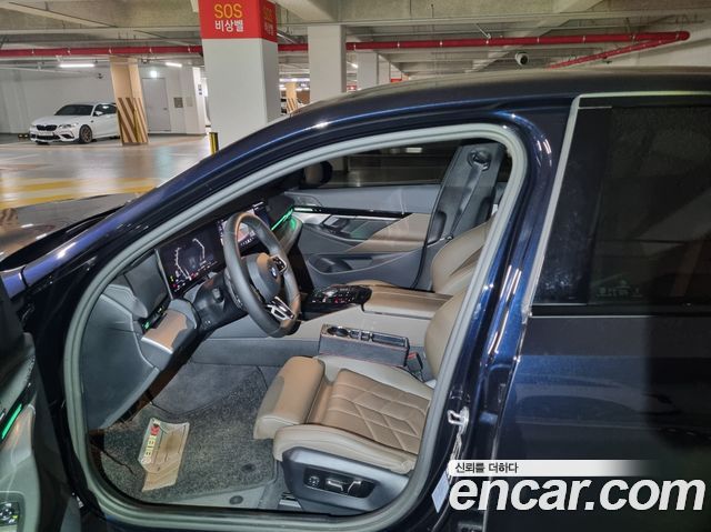 BMW 5-Series G60 520i M Sport - фото 4