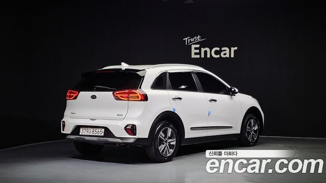 Kia Niro Новый 1.6 HEV Prestige - фото 1
