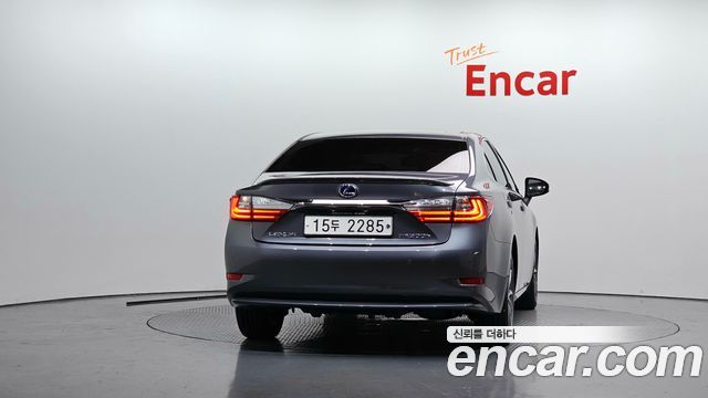 Lexus ES Supreme+ XV60 - фото 3