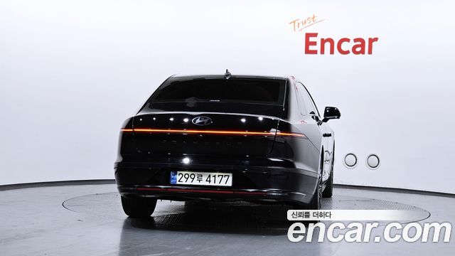 Hyundai Grandeur GN7, гибрид Calligraphy - фото 3