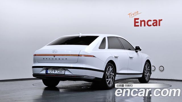 Hyundai Grandeur GN7, гибрид Premium - фото 1