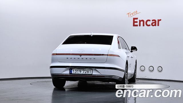 Hyundai Grandeur GN7, гибрид Premium - фото 3