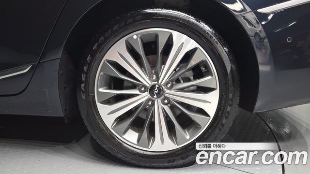 Kia K8 гибрид Noblesse - фото 4