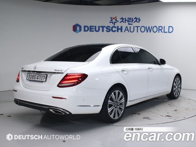 Mercedes-Benz E-Class W213 E450 4MATIC Exclusive - фото 1