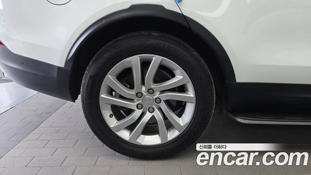 Land Rover Discovery 3.0 SD6 HSE - фото 4