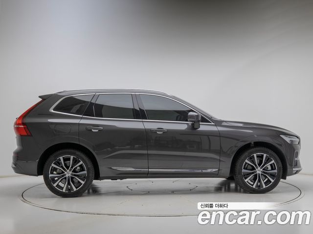 Volvo XC60 2-го поколения B6 Ultra Bright - фото 4