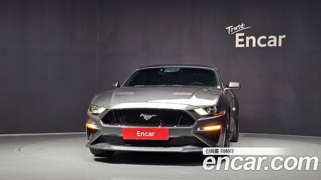 Ford Mustang GT Coupe - фото 2