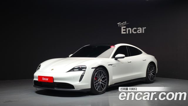 Porsche Taycan 4S - фото 0