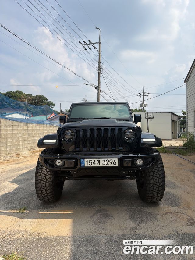 Jeep Wrangler JL 2.0 Overland 4Door - фото 0