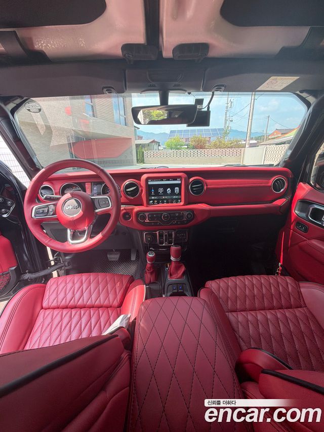 Jeep Wrangler JL 2.0 Overland 4Door - фото 2