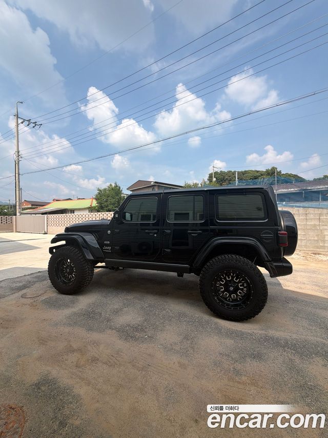 Jeep Wrangler JL 2.0 Overland 4Door - фото 3