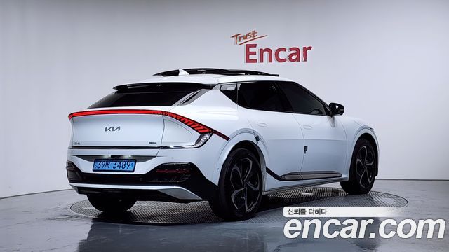 Kia EV6 Long Range 4WD GT Line - фото 1