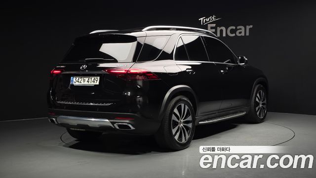 Mercedes-Benz GLE-Class W167 GLE300d 4MATIC - фото 1