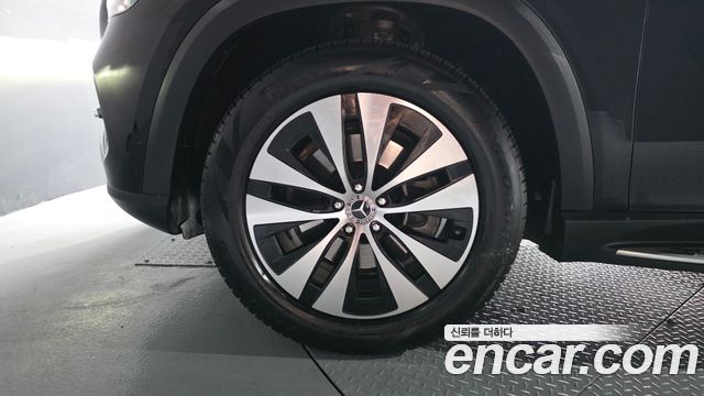 Mercedes-Benz GLE-Class W167 GLE300d 4MATIC - фото 4