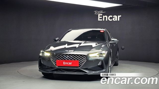 Genesis G70 2.0T Supreme - фото 2