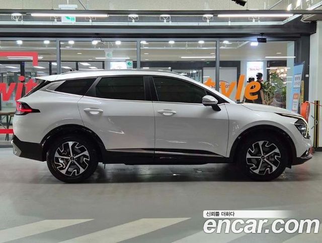 Kia Sportage 5-го поколения, гибрид Signature 2WD - фото 2