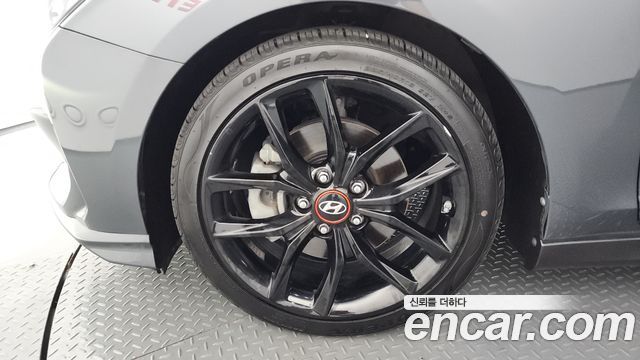 Hyundai Veloster JS 1.6 Turbo Sport Core - фото 4