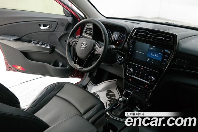 SsangYong Tivoli Gasoline 1.5 2WD V3 - фото 4