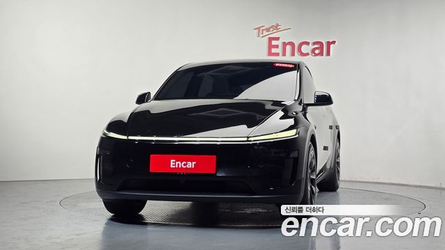 Tesla Model Y RWD - фото 2