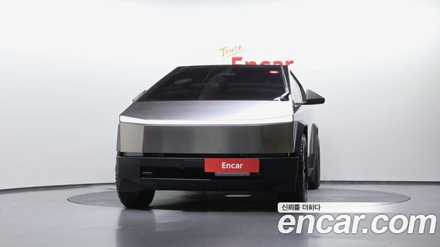 Tesla Cybertruck AWD - фото 2