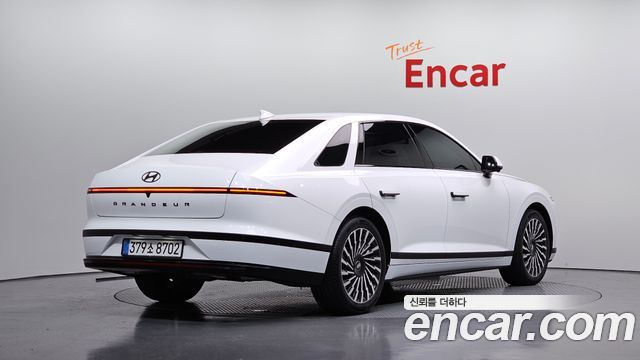 Hyundai Grandeur GN7 2,5 Gasoline 2WD Honors - фото 1