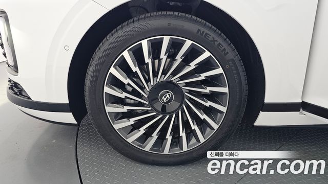 Hyundai Grandeur GN7 2,5 Gasoline 2WD Honors - фото 4