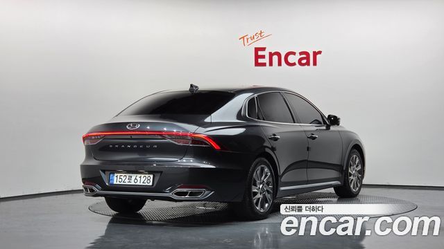 Hyundai Grandeur Новый IG, гибрид Calligraphy - фото 1