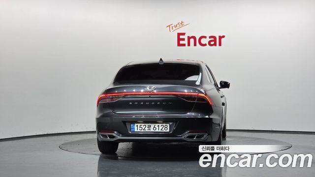 Hyundai Grandeur Новый IG, гибрид Calligraphy - фото 3