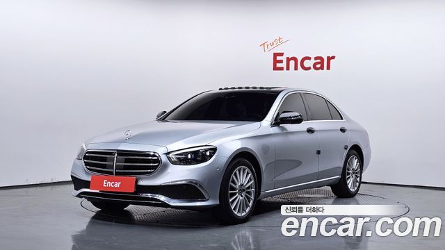 Mercedes-Benz E-Class W213 E220d 4MATIC Exclusive - фото 0