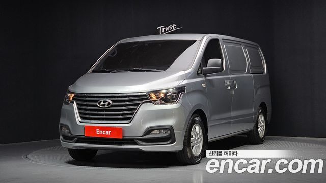 Hyundai Starex Новый Van 3-Seater Smart - фото 0