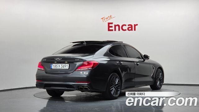 Genesis G70 2.0T Advanced - фото 1