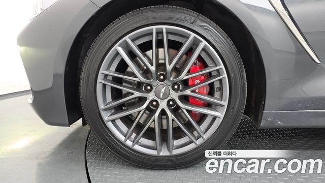 Genesis G70 2.0T Advanced - фото 4