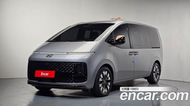 Hyundai Staria Lounge 7-Seater Inspiration - фото 0